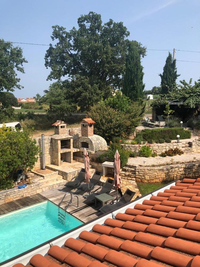 Villa Casa Stefanie à Kaštelir Extérieur photo