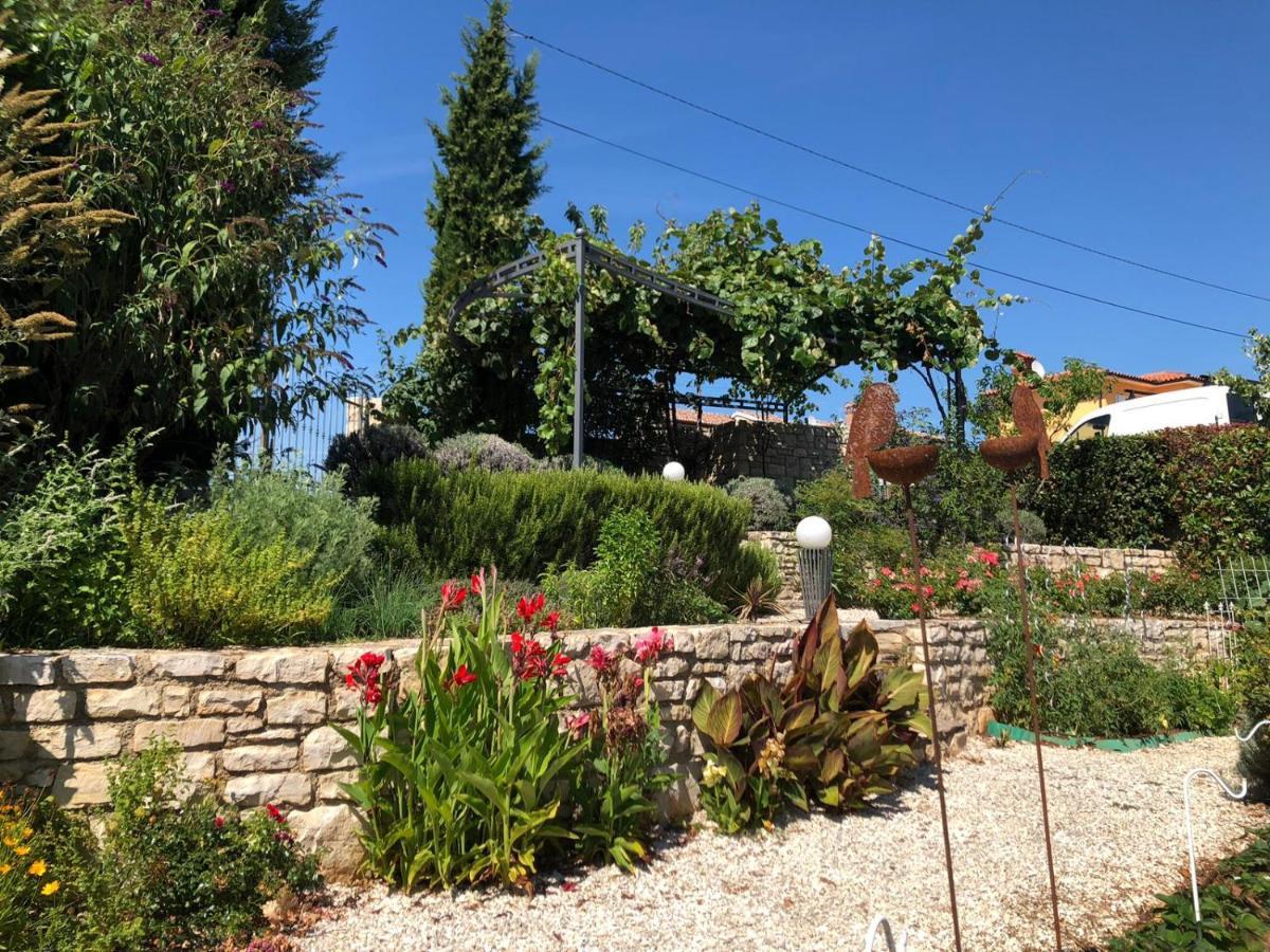 Villa Casa Stefanie à Kaštelir Extérieur photo