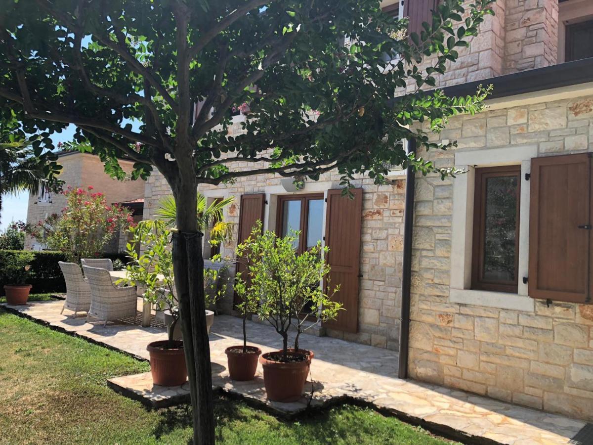 Villa Casa Stefanie à Kaštelir Extérieur photo